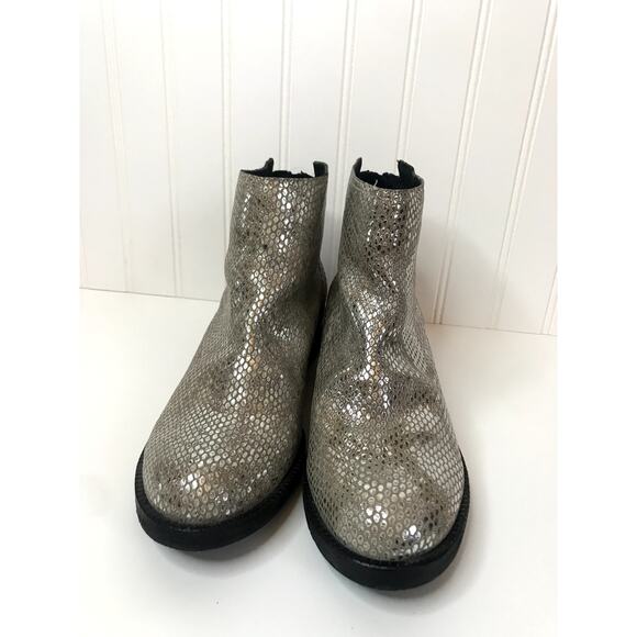 Gentle Souls Silver Black Pie Pod Ankle Boots Size 7.5 - Picture 3 of 10